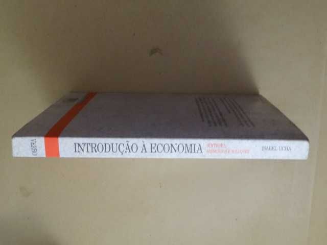 Introdução à Economia de Isabel Ucha e João César das Neves