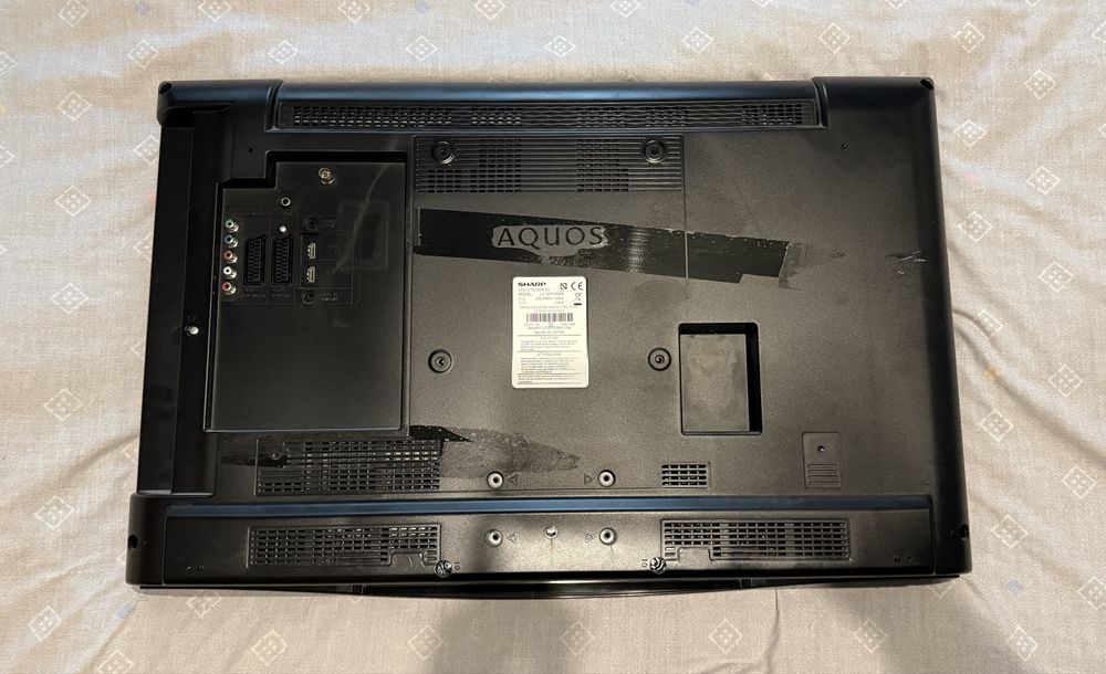 Продаю Телевизор SHARP lc 32fh500e