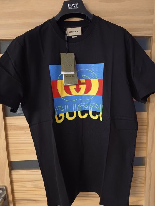 Koszulka Gucci. Małe loga 3D.