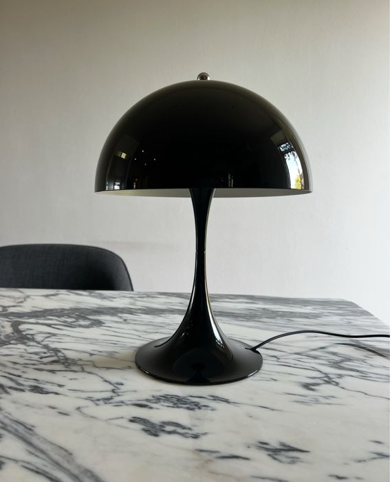 Louis Poulsen Candeeiro de mesa Panthella 250 Preto