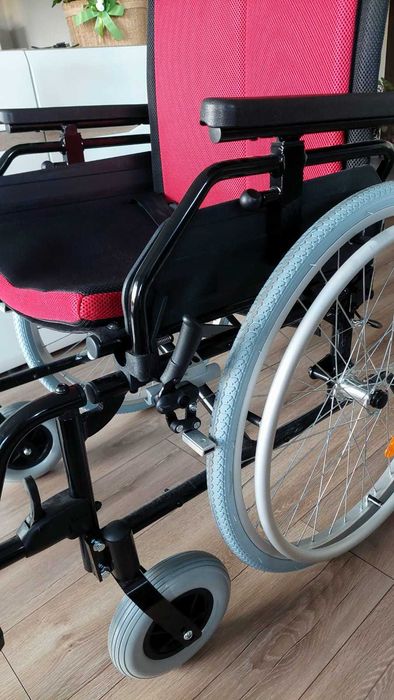 Wózek inwalidzki Cameleon wykonany ze stopów lekkich VCWK9AC