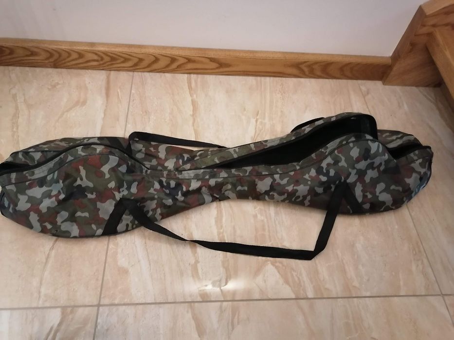 Waveboard z świecącymi kołami