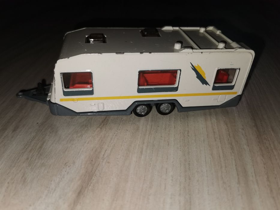 SIKU przyczepa caravan roulotte  1:55
