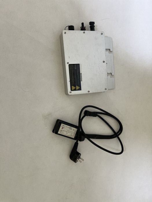 WVC-300 Moduł falownika mikrointera Microinverter