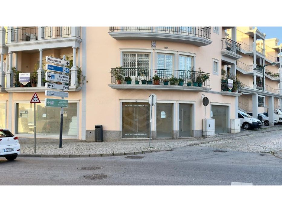 Apartamento T2 com excelente localização, em Loulé, Algarve