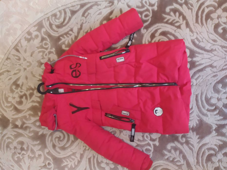 Продам осеннюю курточку