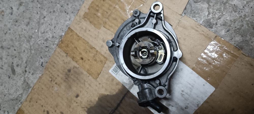 Pompa próżniowa BMW E60