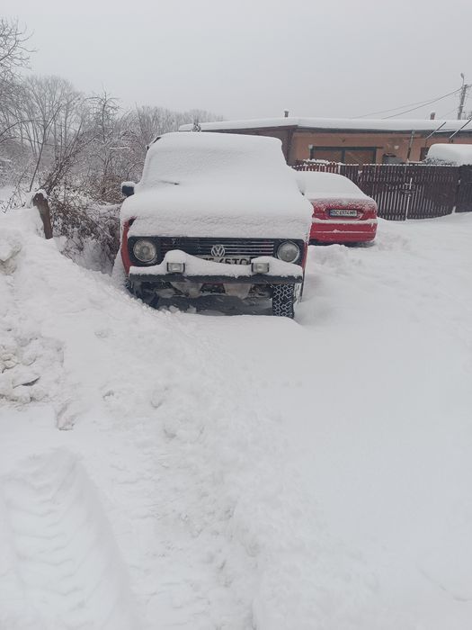 Продам ниву стан добрий КПП тоже