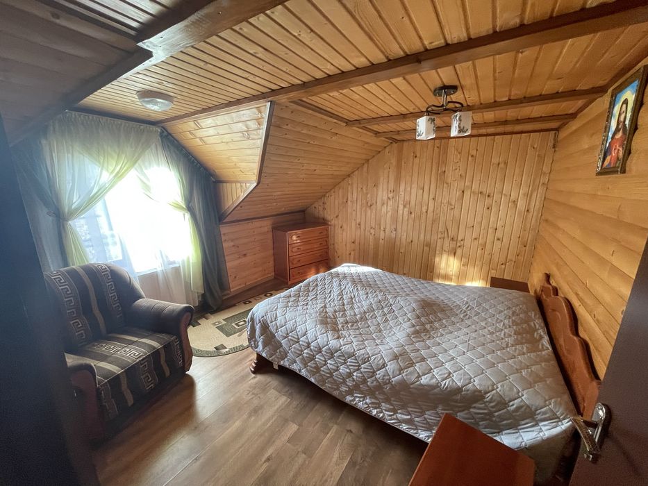 Оренда котеджу  “Carpathian dew” на 8-10 осіб у Карпатах!