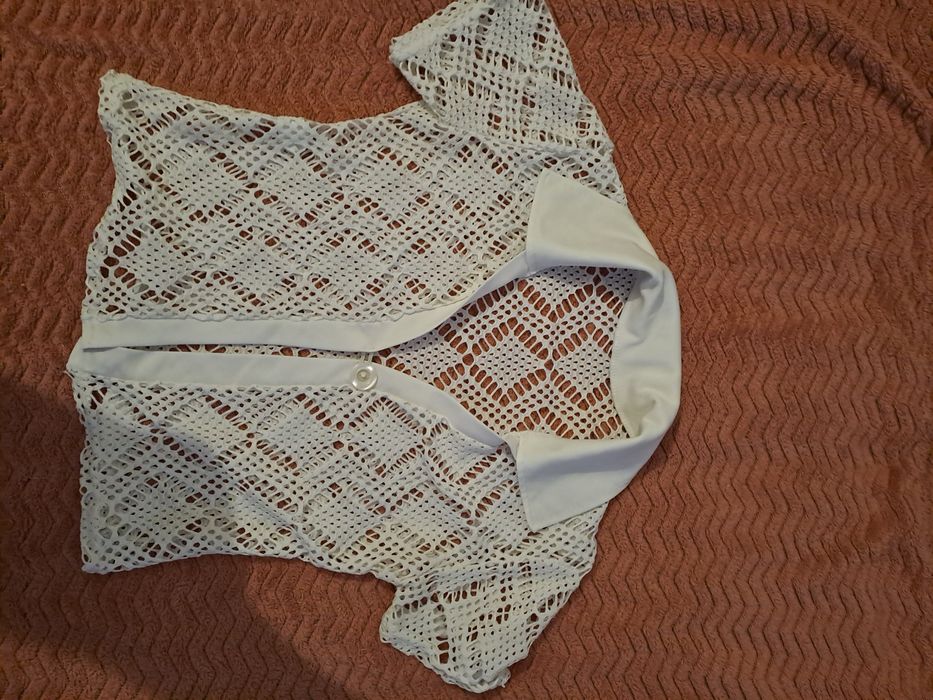 Bluzka rozmiar S ażurowa koronka