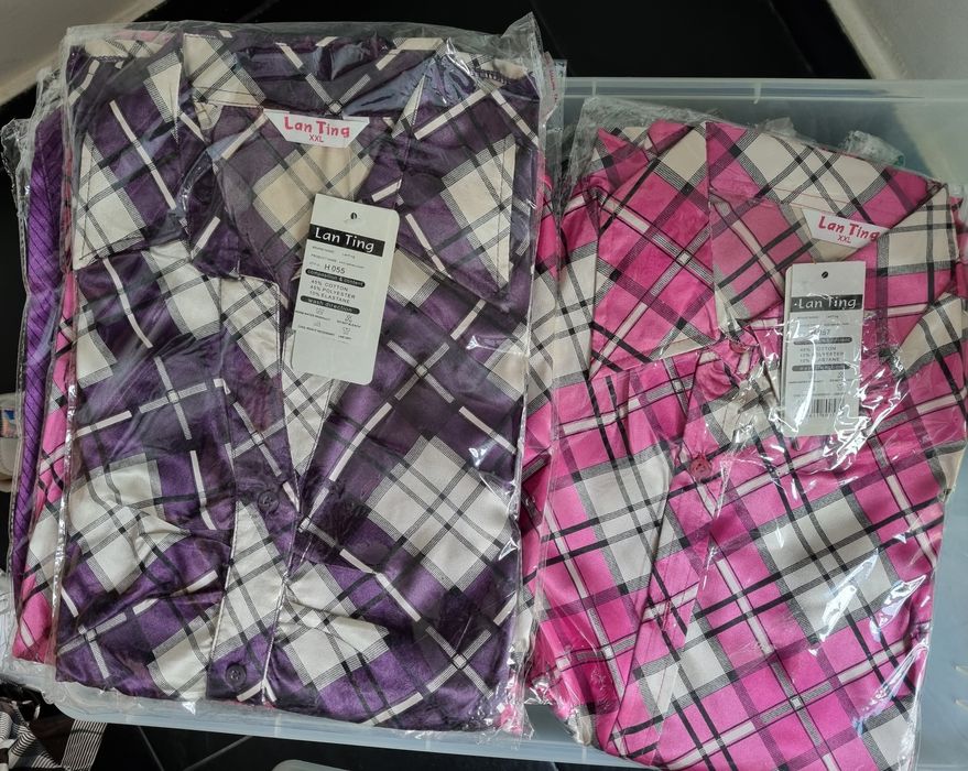 Lote de camisas mulher
