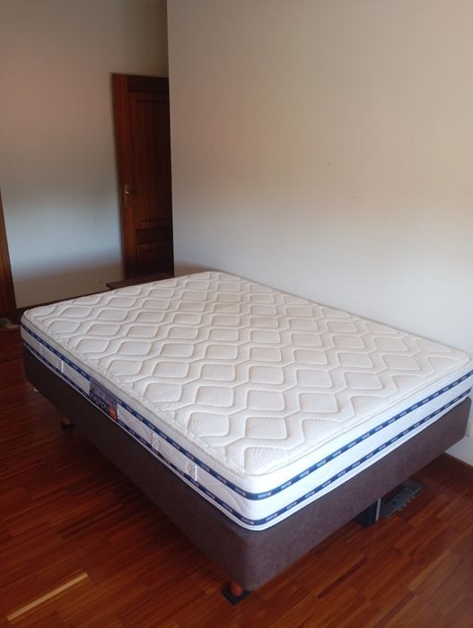 Cama base c/colchão