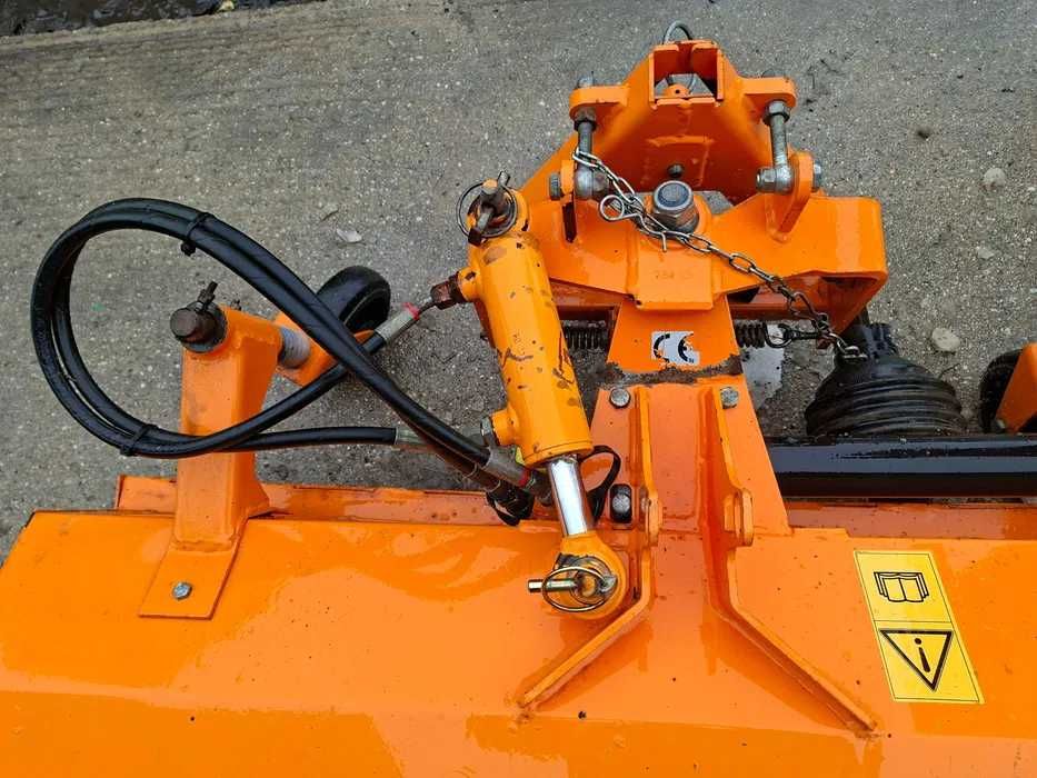 ZAMIATARKA do ciągnika ISEKI KL-110.