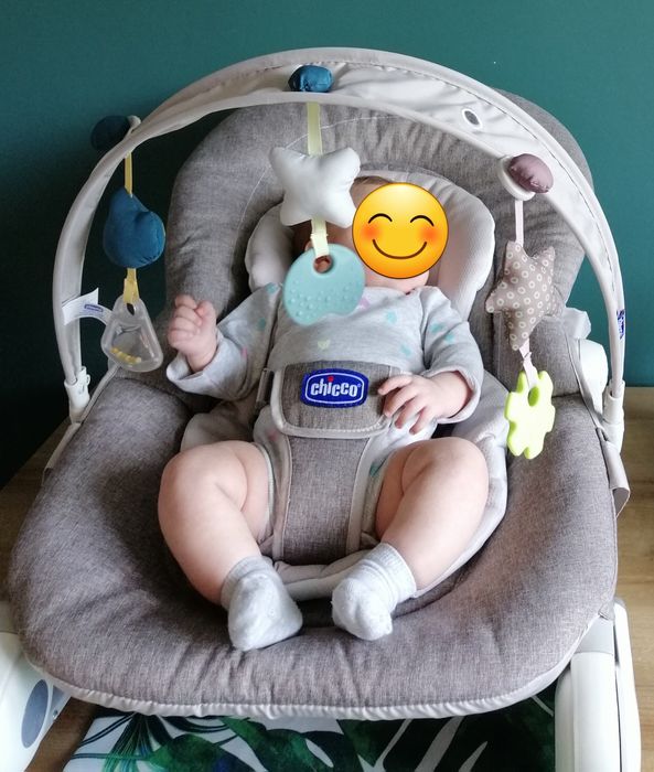 Leżak bujak Chicco stan idealny beż