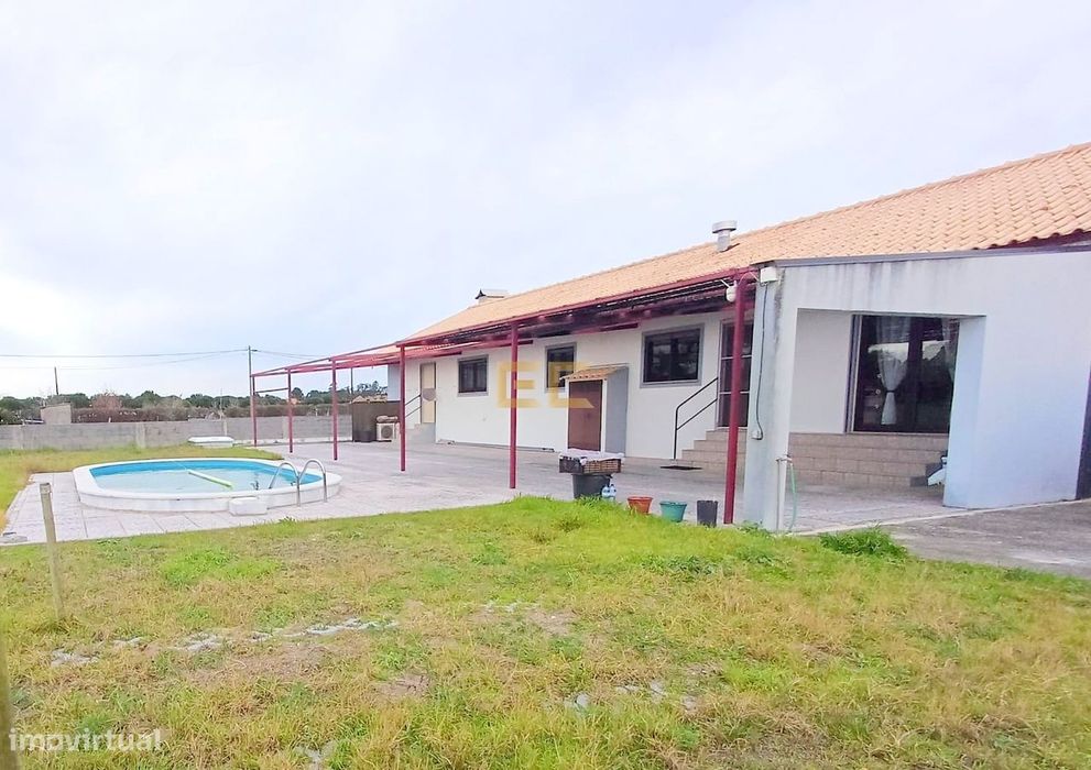 Moradia T3, com piscina e terreno - Bom Sucesso!