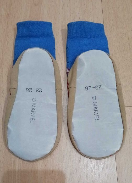 Lote de pantufas para criança  n° 23 - 26