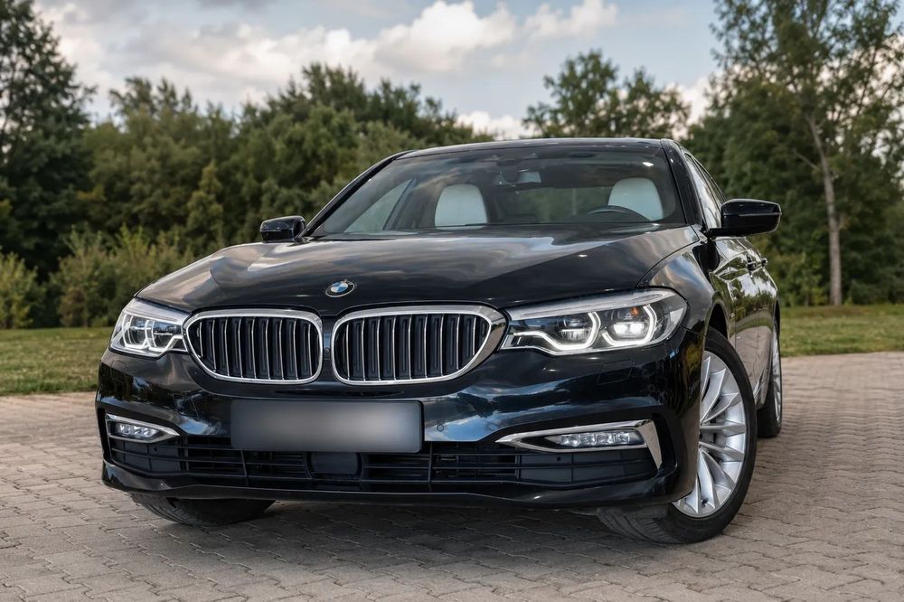BMW Seria 5 BMW Seria 5 520d xDrive Luxury Line