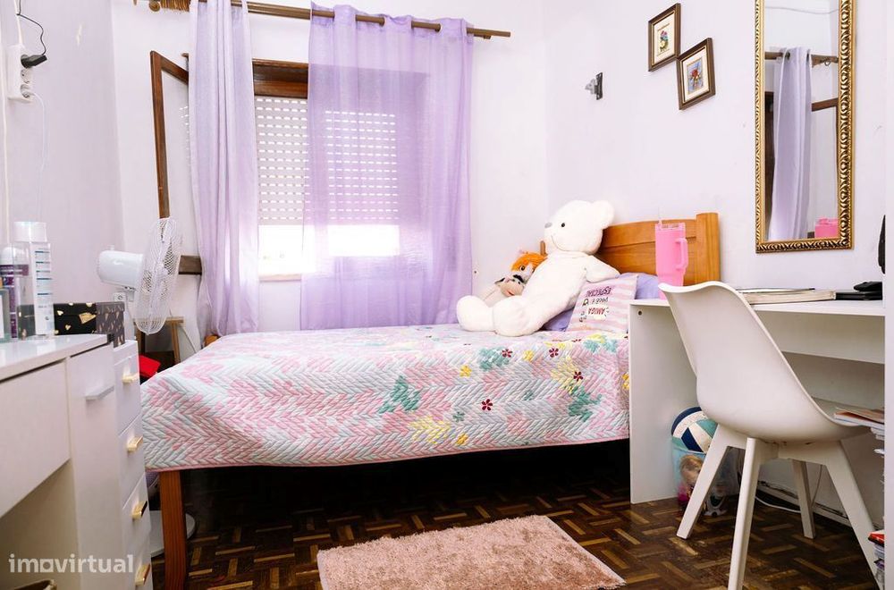 Apartamento T3 no centro de Sobral de Monte Agraço