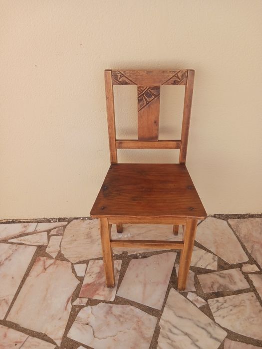 Cadeira antiga de 1950