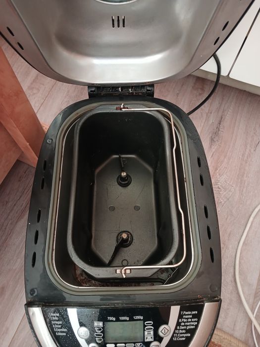 Хлібопічка в гарному стані