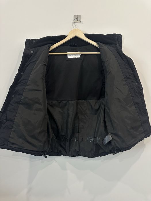 Чорна нейлонова чоловіча жилетка Calvin Klein розмір M-L