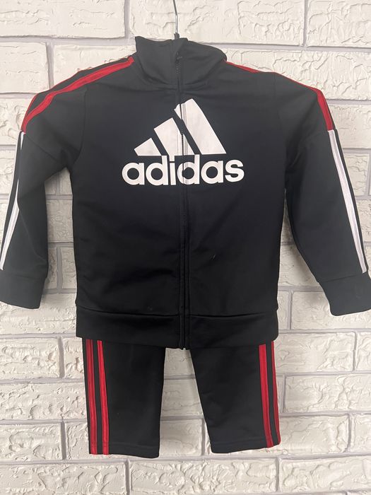 Спортивний костюм