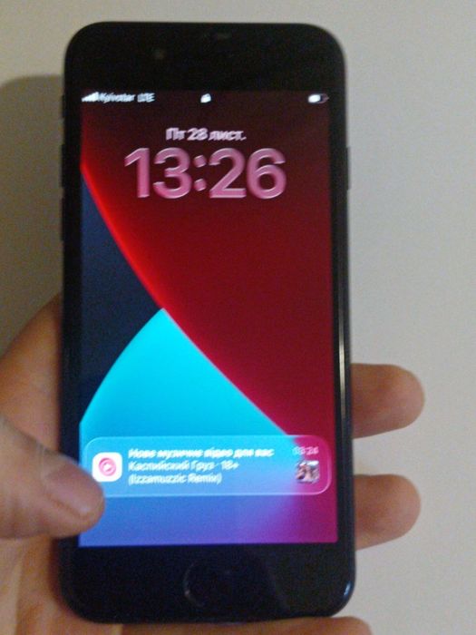 Айфон СЄ 2020 64 гб акб 100%