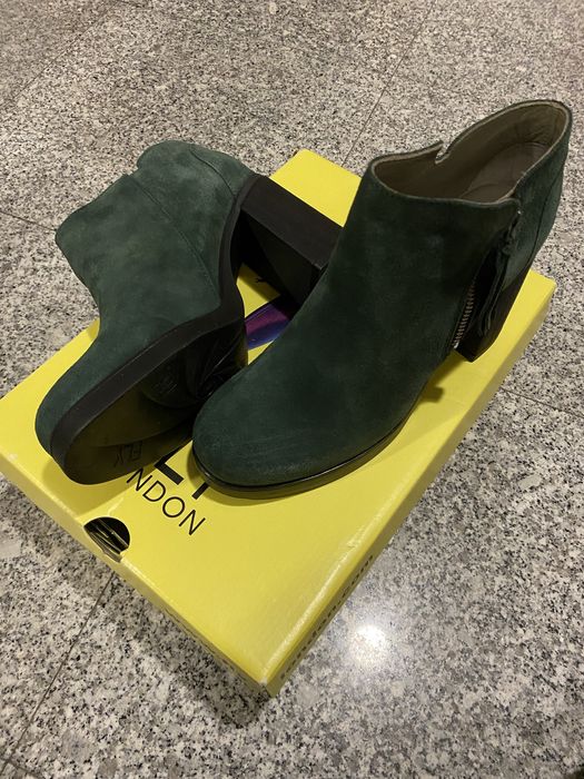 Botins chelsea botas curtas de camurça verde salto 38 Fly London NOVOS