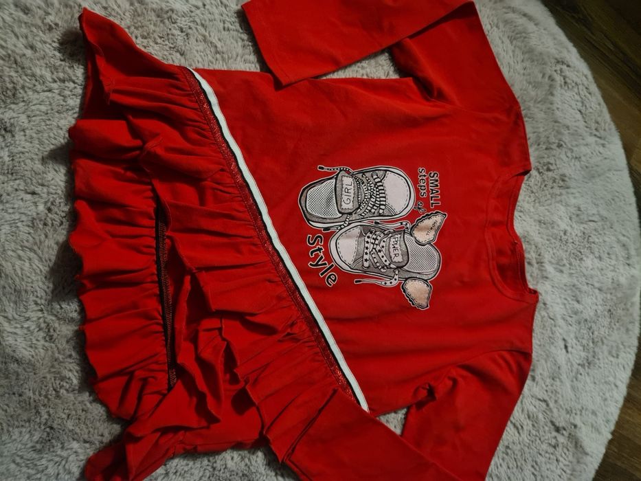 Czerwona tuniczka nowa rozm 152cm