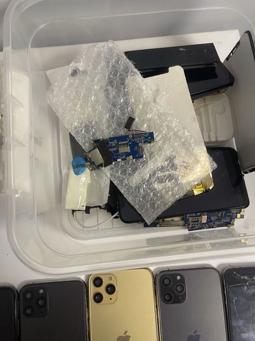 Продам лотом iPhone + аксесуари / запчастини/apple/iphone/телефон/