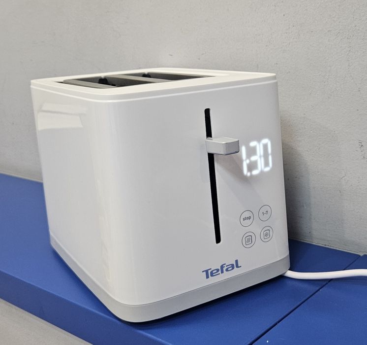 Тостер Tefal Sense TT693110