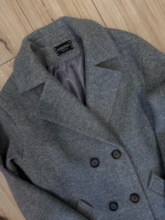 Пальто теплое 80% шерсть