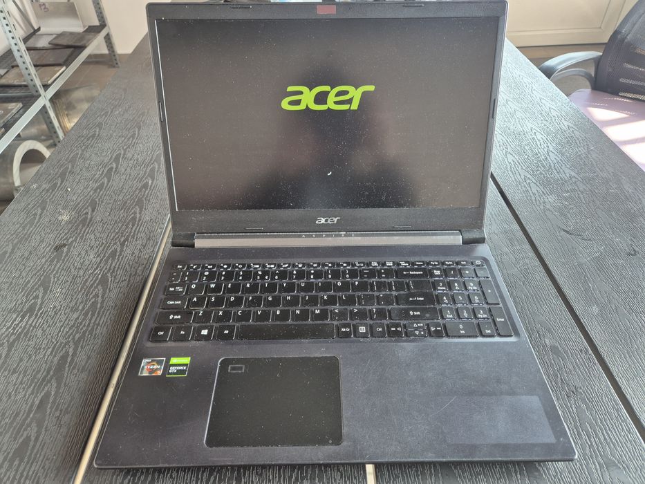 Laptop Acer Aspire 7