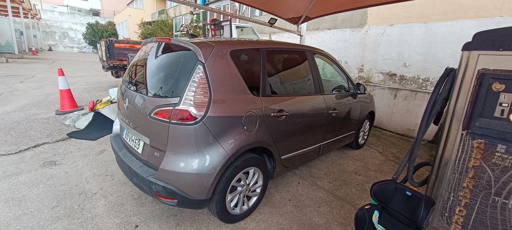 Renault Scenic 3 de 2014 por 7.500 euros