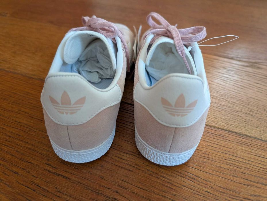 Nowe różowe Adidas Gazelle 36.5