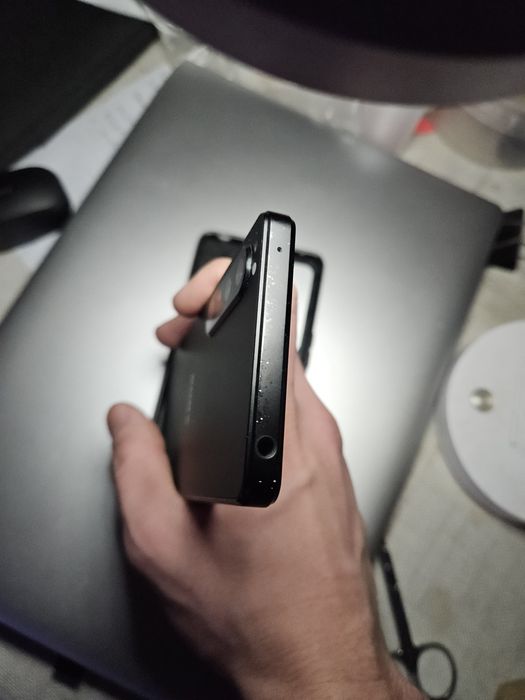 Продам Sony Xperia 1 IV