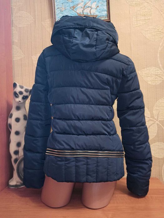 Жіноча зимова куртка, розмір S (наш 44)