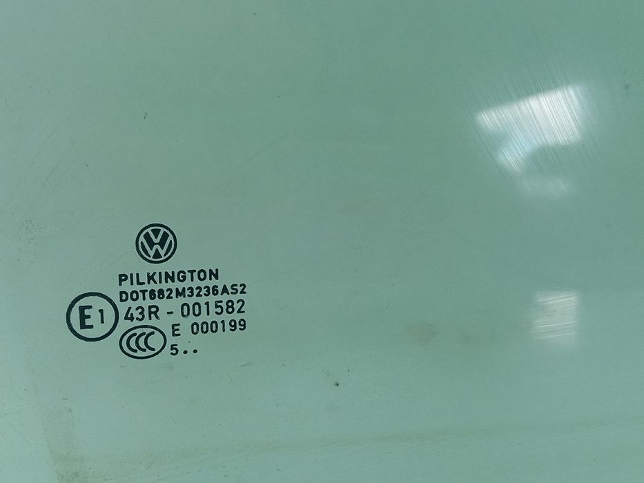 Vidro porta frente direita VOLKSWAGEN Touran (1T)