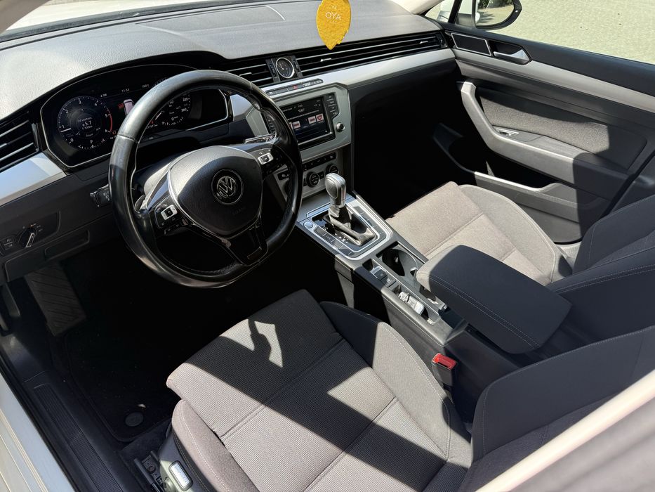 Vw passat 2017r full led v-cockpit navi DSG 190km zamiana
