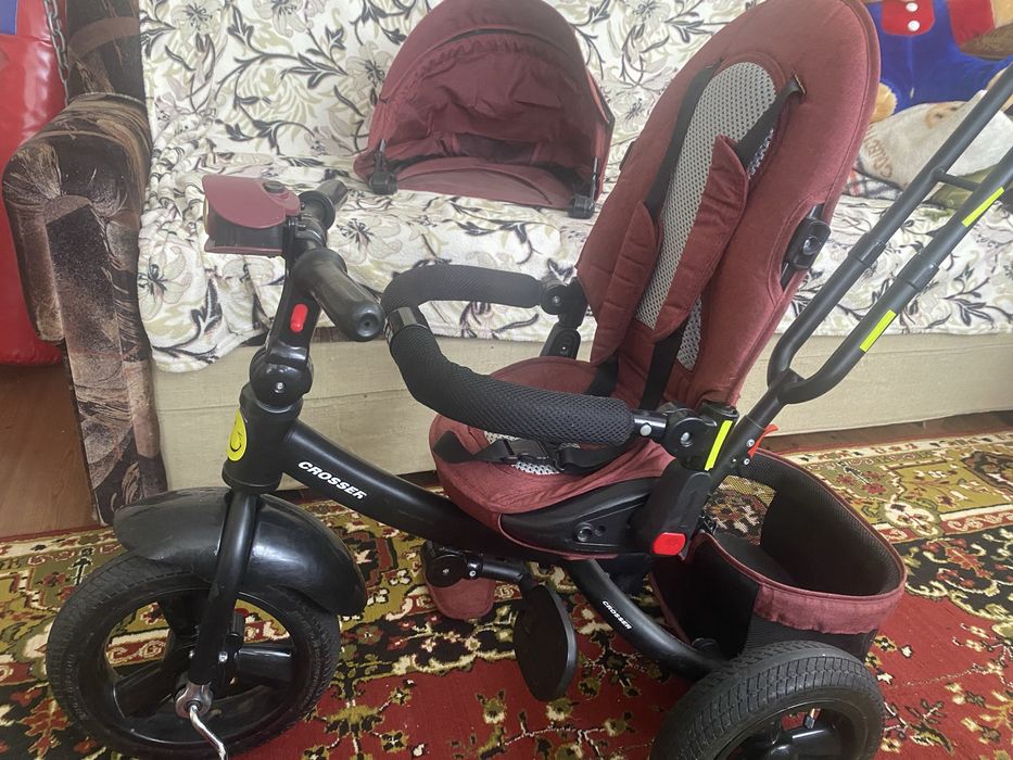 Трьохколісий велосипед з батьківською ручкою 3 в 1