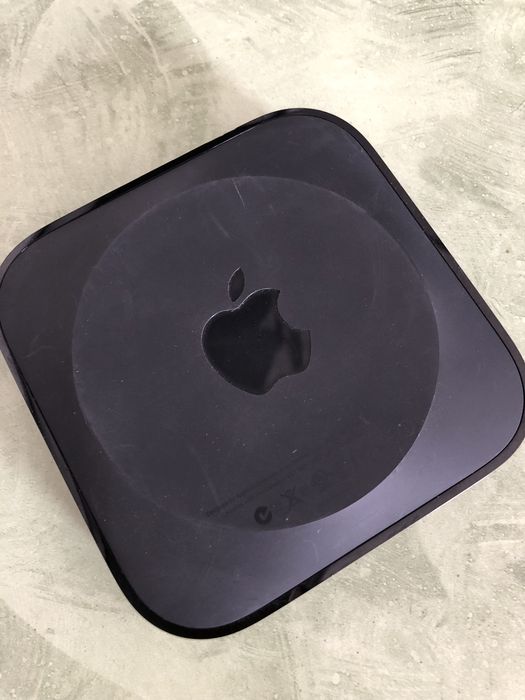Медіаприставка Apple TV 3rd Gen (A1427 MD199E/A) Full HD / AirPlay