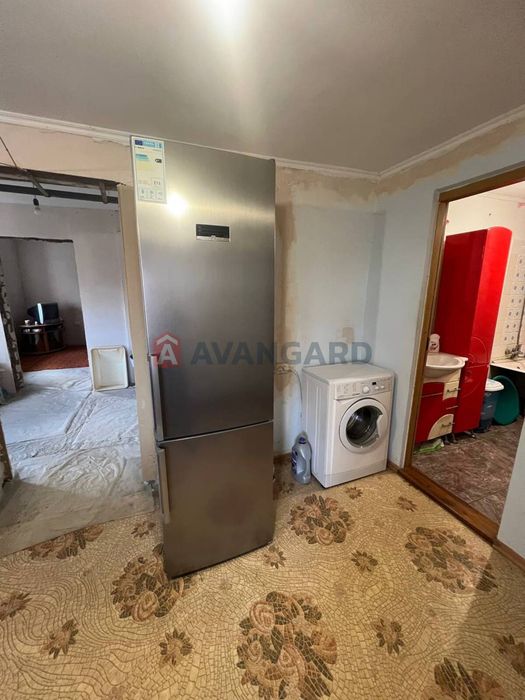 Продаж будинку+8соток приватизованої землі+літня кухня. Запоріжжя ліве