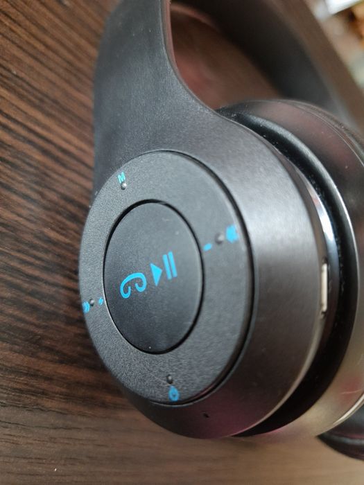 Бездротові Bluetooth навушники Borofone B04 чорні