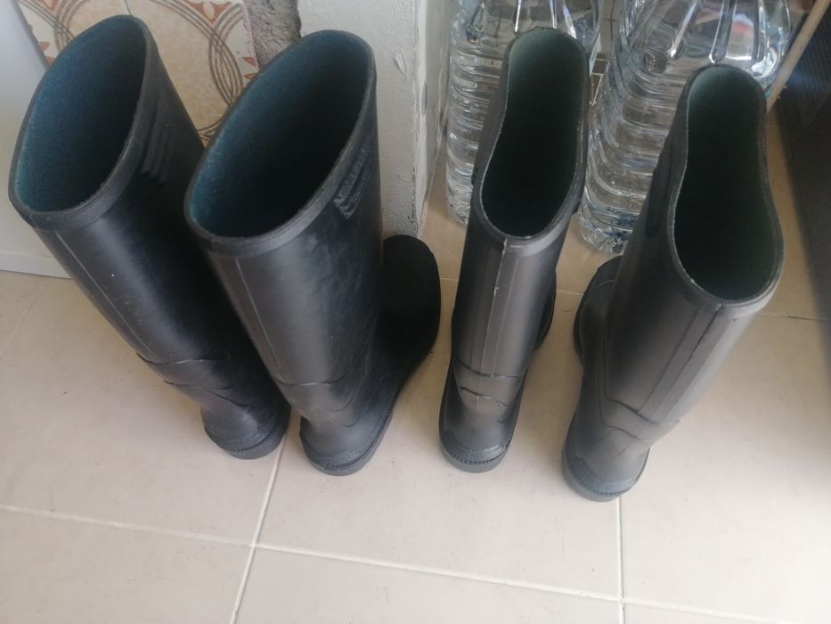 Vendo vários botins ou botas água como novas