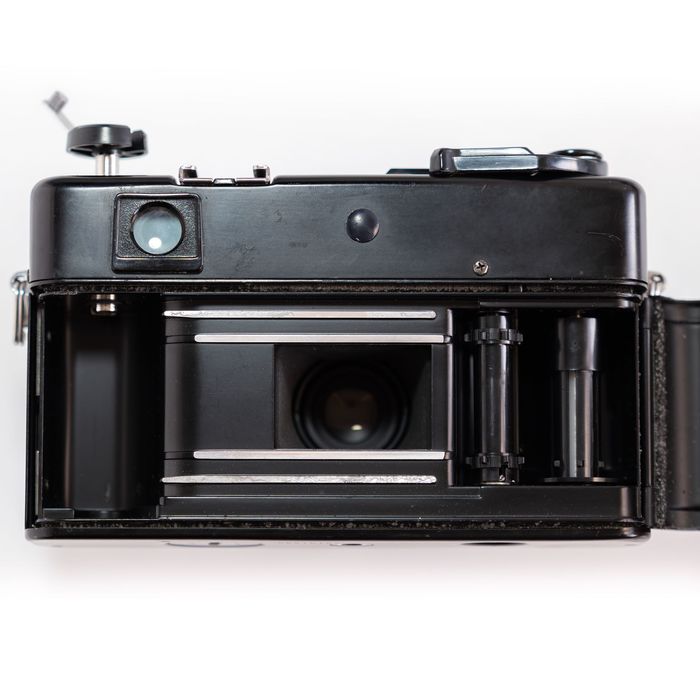 Câmara Analógica Yashica MG-1