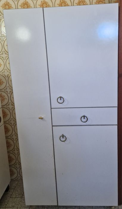 Armário multiusos