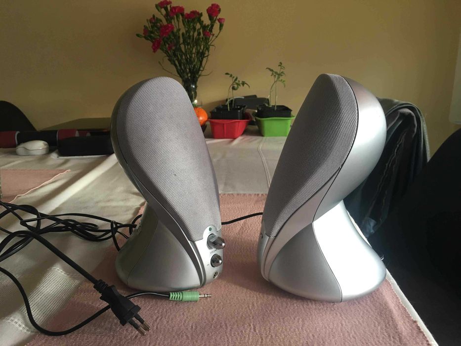 Głośniki Apollo do komputera.