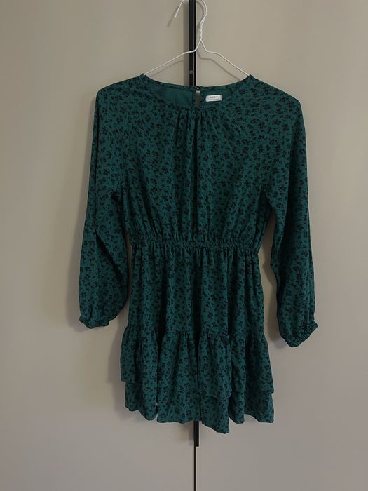 Сукня на низьку дівчину або дитину 11 років 146