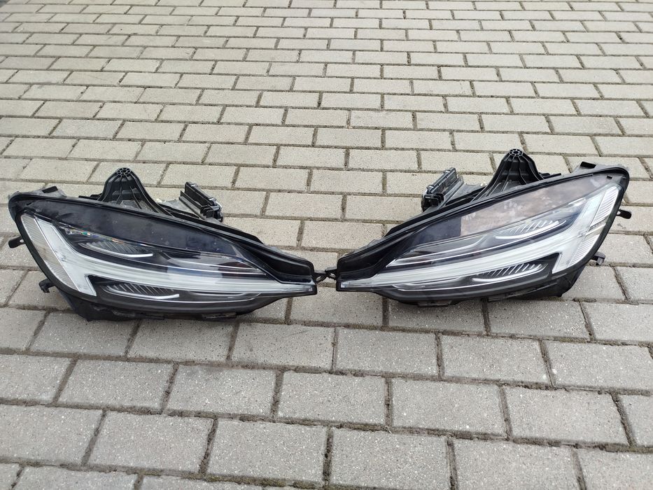 Volvo V60 S60 Lampa Full LED 21 Rok Prawa