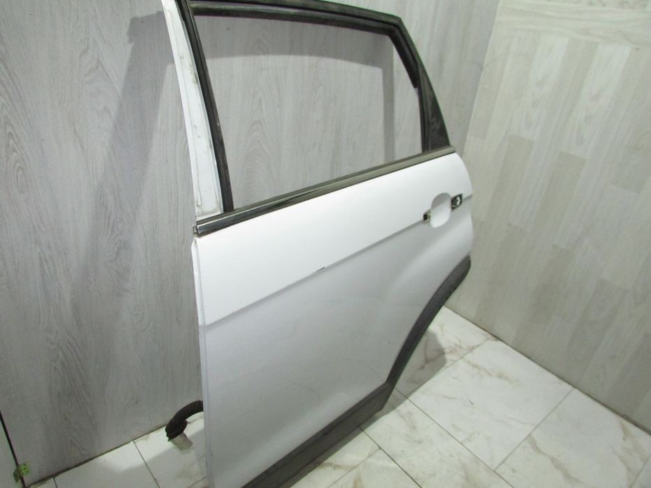 Двері задня ліва білий колір Chevrolet Captiva C140 2011-2016